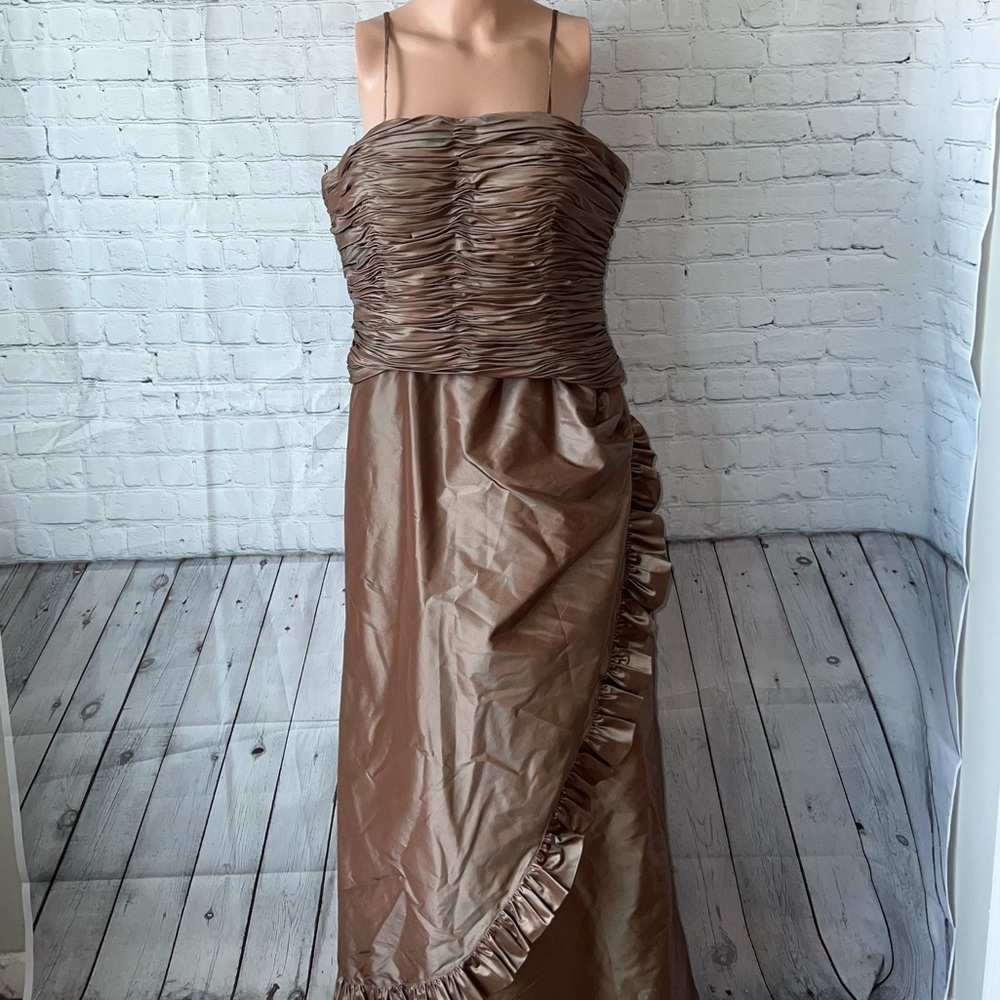 Montage Boutique Dark Brown Ruffled Formal dress size 12P